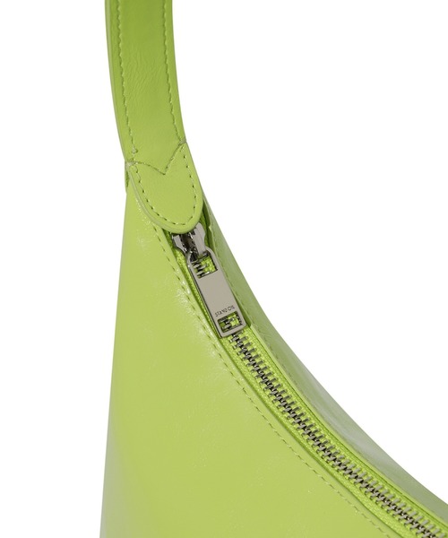 STANDOIL(スタンドオイル)の「プランプ バッグ(ショルダーバッグ・レディース・ライム/スカイブルー/ブラック/シルバー/クリーム・F)」の10枚目の写真