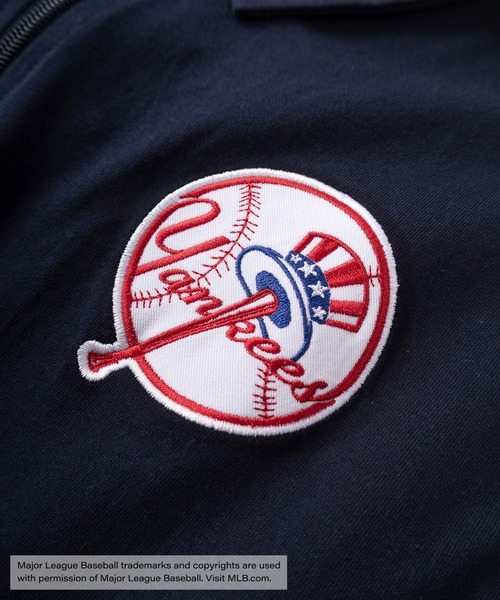 MLB(メジャーリーグベースボール)の「【MAJOR LEAGUE BASEBALL/メジャーリーグベースボール】MLB 5TEAM LOGO フロントサークルロゴ刺繍&バックアーチロゴワッペンデザイン リブライン ハーフジップT/半袖Tシャツ(Tシャツ/カットソー・メンズ・ダークグリーン/ネイビー/ブラック/ホワイト/ワインレッド・M/XL/L)」の11枚目の写真