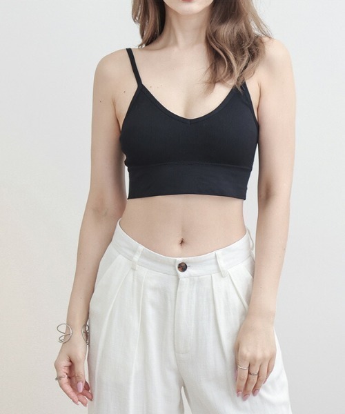 AMELY（エミリー）の「カップ付きバックオーブンリブキャミ（タンクトップ・レディース・ブラック/グリーン/ブラウン/ホワイト/ベージュ・フリー）」の3枚目の写真