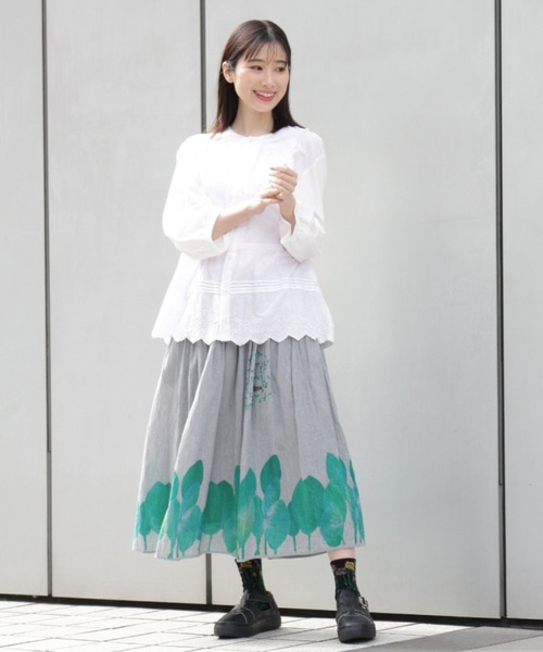 SUPER HAKKA（スーパーハッカ）の「アザミとポピージャカードソックス（ソックス/靴下・レディース・ブラック/オフホワイト/ブルー・FREE）」の9枚目の写真