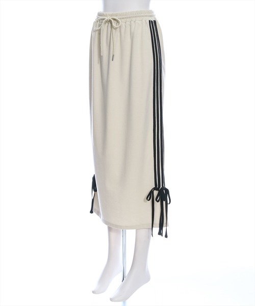 clear（クリア）の「ラインリボンスウェットIラインスカート[バレエコア カジュアル ガーリー]≪SS新作≫（スカート・レディース・グレー/アイボリー/ブラック・F）」の4枚目の写真