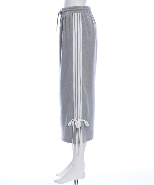clear（クリア）の「ラインリボンスウェットIラインスカート[バレエコア カジュアル ガーリー]≪SS新作≫（スカート・レディース・グレー/アイボリー/ブラック・F）」の12枚目の写真