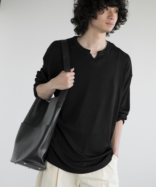 aimoha（アイモハ）の「aimoha men JACQUARD WIDE RIB Y-NECK TEE（Tシャツ/カットソー・メンズ・ホワイト/グレー/ブラック・MEDIUM/LARGE/X-LARGE/XX-LARGE）」の3枚目の写真
