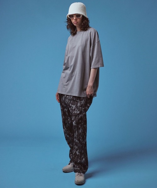 Ameno Auro(アメノアウロ)の「【Ameno Auro/アメノアウロ】16/綿天竺ピグメントビッグT(Tシャツ/カットソー・メンズ・ライトグレー/ブラック/ベージュ・L/M)」の12枚目の写真