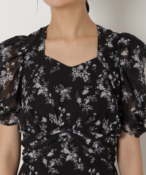 REDYAZEL（レディアゼル）の「フラワープリントワンピース（ワンピース・レディース・ブラック/ブルー/ピンク・SMALL/MEDIUM）」の7枚目の写真