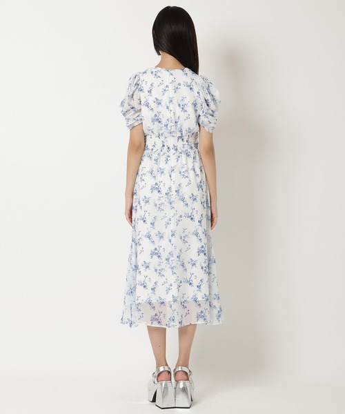 REDYAZEL（レディアゼル）の「フラワープリントワンピース（ワンピース・レディース・ブラック/ブルー/ピンク・SMALL/MEDIUM）」の12枚目の写真