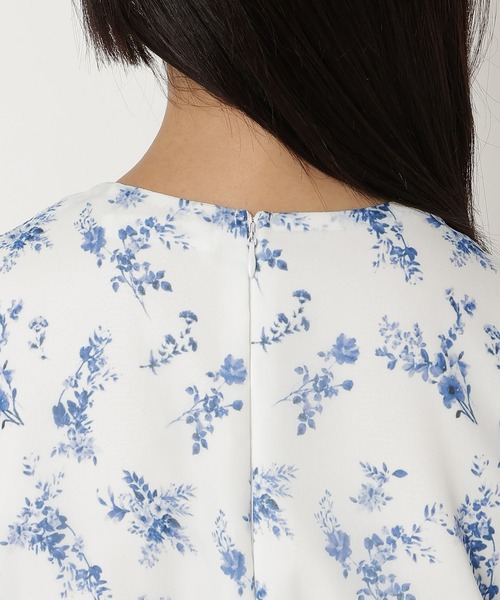 REDYAZEL（レディアゼル）の「フラワープリントワンピース（ワンピース・レディース・ブラック/ブルー/ピンク・SMALL/MEDIUM）」の14枚目の写真