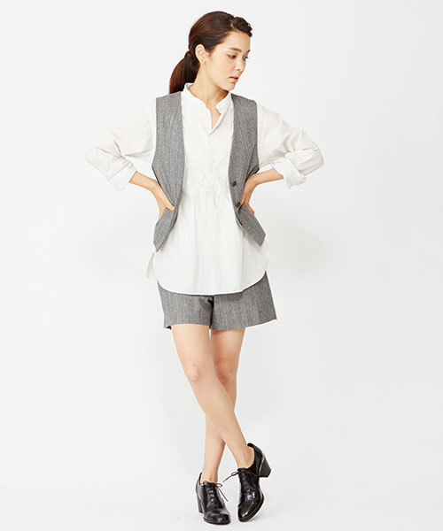 HELIOPOLE(エリオポール)の「 ウールヘアライン ショートパンツ(その他パンツ・レディース・グレー・36/34)」の9枚目の写真