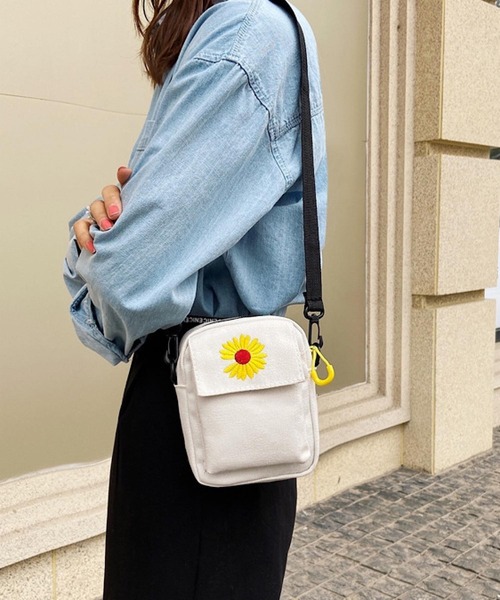 CERCA（チェルカ）の「lulunoix/デイジーショルダーバッグ N15256（ショルダーバッグ・キッズ・ホワイト/グリーン/ブラック/イエロー・FREE）」の10枚目の写真