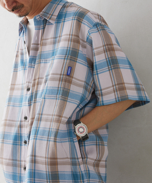 GERRY（ジェリー）の「GERRY／ジェリー 別注 クレープ半袖チェックシャツ（シャツ/ブラウス・メンズ・アイボリー/ネイビー/ブラウン・LARGE/MEDIUM）」の2枚目の写真