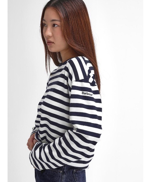 Barbour（バブアー）の「Bede ボーダー カットソー（オーバーサイズフィット）（Tシャツ/カットソー・レディース・ネイビー/オリーブ・8/10）」の9枚目の写真