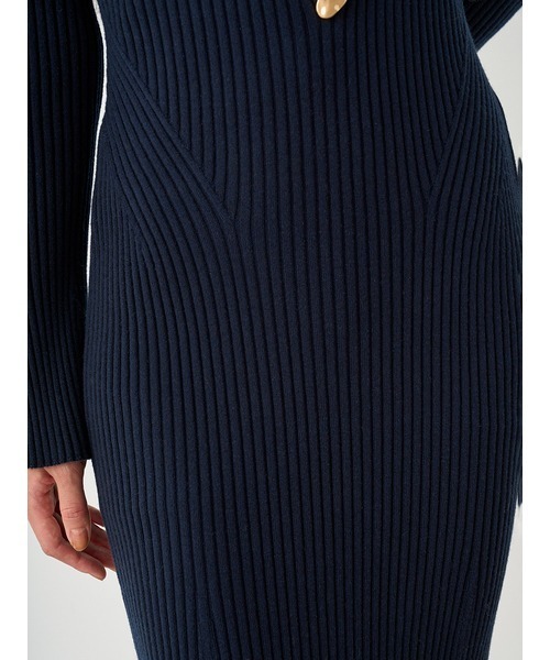 SNIDEL（スナイデル）の「デザインフロントボタンニットワンピース