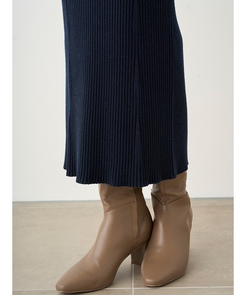 SNIDEL（スナイデル）の「デザインフロントボタンニットワンピース（ワンピース・レディース・チャコールグレー/ベージュ/ネイビー/ピンク・FREE）」の10枚目の写真