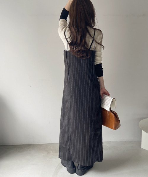 Eclat one(エクラワン)の「【Eclat one】ピンストライプ フロントジップ キャミワンピース(ワンピース・レディース・グレー/ネイビー/ブラック・FREE)」の8枚目の写真