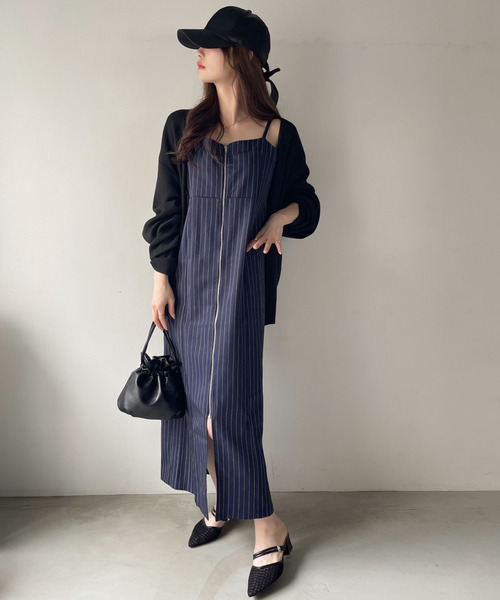 Eclat one(エクラワン)の「【Eclat one】ピンストライプ フロントジップ キャミワンピース(ワンピース・レディース・グレー/ネイビー/ブラック・FREE)」の11枚目の写真