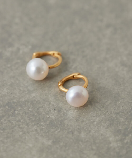 ear PAPILLONNER（イアパピヨネ）の「《スターリングシルバー使用/キャッチレス》ミニミニパールフープピアス（ピアス（両耳用）・レディース・シルバー系その他4/ゴールド系その他6・FREE）」の7枚目の写真