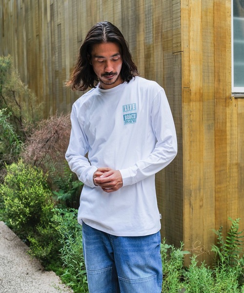 roial(ロイアル)の「DESIGN TEE/ROIAL(ロイアル)リラックスサイジングボックスロゴライクバックプリント長袖ロンT(Tシャツ/カットソー・メンズ・ホワイト/ブラック/ベージュ・MEDIUM/LARGE/X-LARGE)」の15枚目の写真