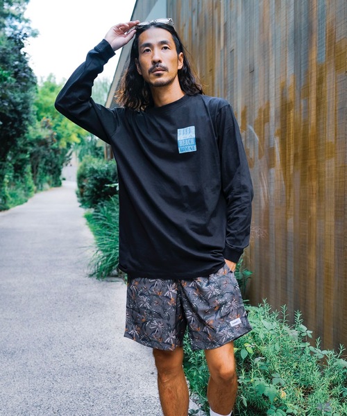 roial(ロイアル)の「DESIGN TEE/ROIAL(ロイアル)リラックスサイジングボックスロゴライクバックプリント長袖ロンT(Tシャツ/カットソー・メンズ・ホワイト/ブラック/ベージュ・MEDIUM/LARGE/X-LARGE)」の19枚目の写真