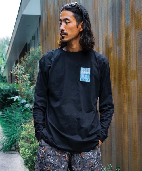 roial(ロイアル)の「DESIGN TEE/ROIAL(ロイアル)リラックスサイジングボックスロゴライクバックプリント長袖ロンT(Tシャツ/カットソー・メンズ・ホワイト/ブラック/ベージュ・MEDIUM/LARGE/X-LARGE)」の5枚目の写真