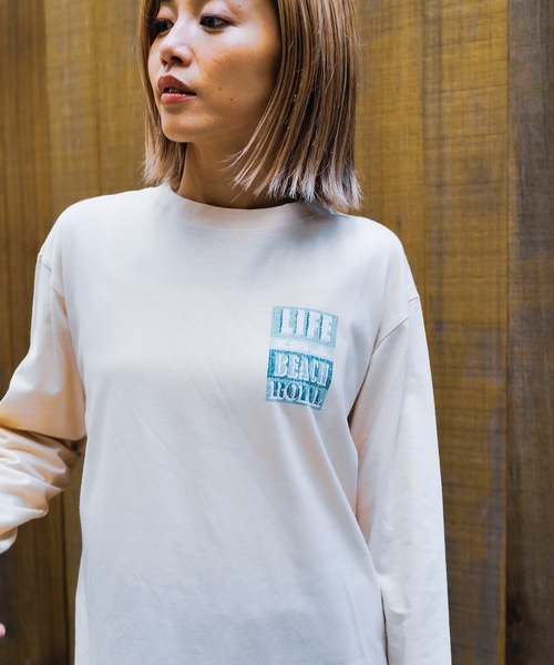 roial(ロイアル)の「DESIGN TEE/ROIAL(ロイアル)リラックスサイジングボックスロゴライクバックプリント長袖ロンT(Tシャツ/カットソー・メンズ・ホワイト/ブラック/ベージュ・MEDIUM/LARGE/X-LARGE)」の6枚目の写真