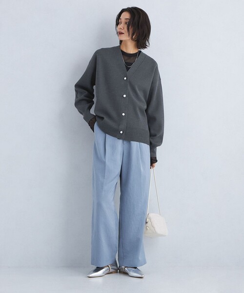 green label relaxing（グリーンレーベルリラクシング）の「W/AC パフニット Vネック カーディガン（カーディガン/ボレロ・レディース・ブラック/オフホワイト/ダークグレー/コバルトブルー・FREE）」の6枚目の写真