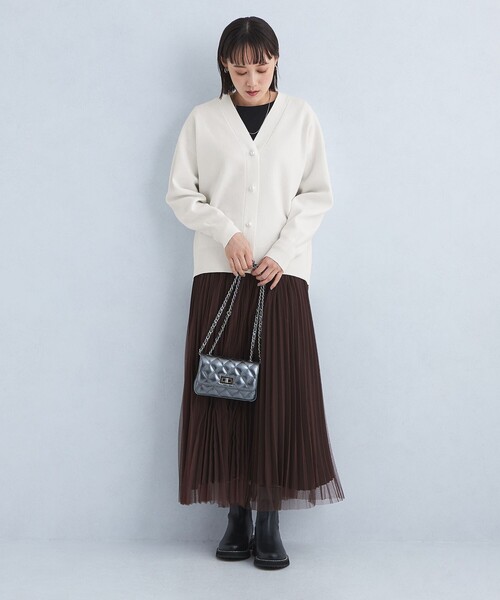 green label relaxing（グリーンレーベルリラクシング）の「W/AC パフニット Vネック カーディガン（カーディガン/ボレロ・レディース・ブラック/オフホワイト/ダークグレー/コバルトブルー・FREE）」の9枚目の写真