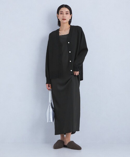 green label relaxing（グリーンレーベルリラクシング）の「W/AC パフニット Vネック カーディガン（カーディガン/ボレロ・レディース・ブラック/オフホワイト/ダークグレー/コバルトブルー・FREE）」の11枚目の写真