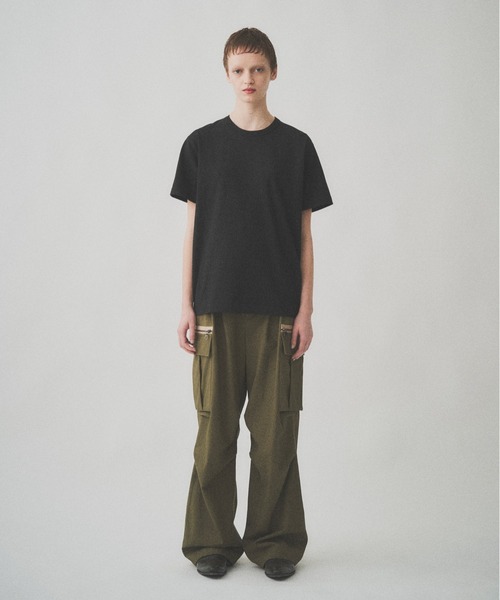 Juha(ユハ)の「SIGNATURE TEE(Tシャツ/カットソー・メンズ・オリーブ/ブラック/チャコールグレー・4/3)」の8枚目の写真