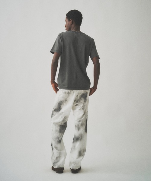 Juha(ユハ)の「SIGNATURE TEE(Tシャツ/カットソー・メンズ・オリーブ/ブラック/チャコールグレー・4/3)」の13枚目の写真