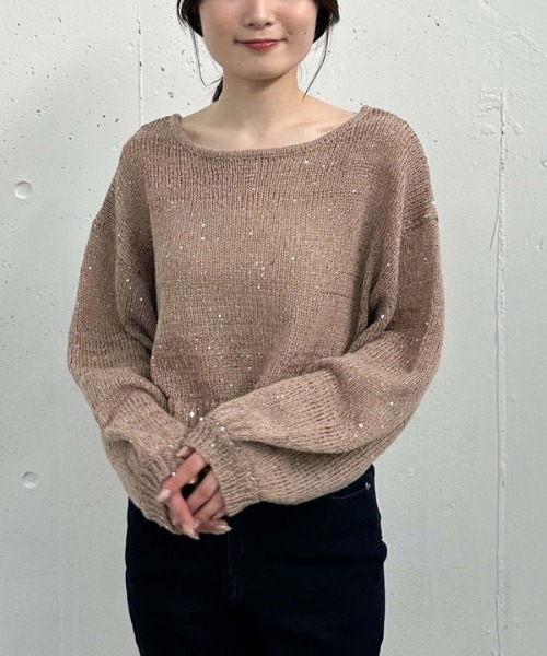 archives（アルシーヴ）の「バックレースアップスパンコール透かしニット（ニット/セーター・レディース・ブラック/アイボリー/ブルーグレー/ピンクベージュ・MEDIUM）」の4枚目の写真