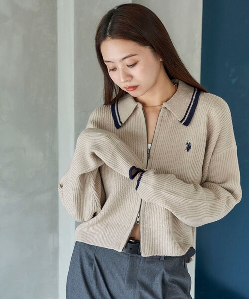 U.S. POLO ASSN.(ユーエスポロアッスン)の「U.S. POLO ASSN. × PUBLUX/ユーエスポロアッスン 襟ライン入りドライバーズニット 限定展開(ニット/セーター・レディース・ブラック/ネイビー/ベージュ・フリ-)」の19枚目の写真