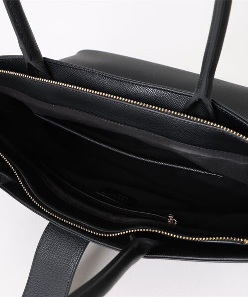 BENETTON (UNITED COLORS OF BENETTON)（ベネトンユナイテッドカラーズオブベネトン）の「BENETTON無地フェイクレザートートバッグ（トートバッグ・レディース・ブラック/ブラウン・FREE）」の5枚目の写真