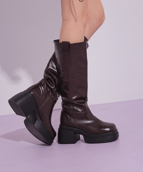 FOREVER 21（フォーエバー トゥエンティーワン）の「【2024FW】厚底ロングブーツ（ブーツ・レディース・ブラック/ブラウン・LARGE/MEDIUM）」の5枚目の写真