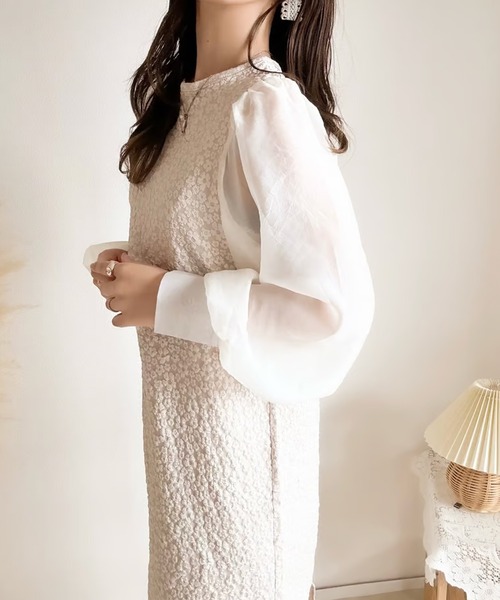 merrylatte（メリーラテ）の「小花柄いっぱいジャガードオーガンジースリーブワンピース（ワンピース・レディース・ブラック/アイボリー・FREE）」の8枚目の写真
