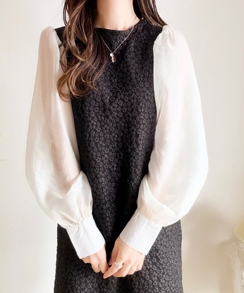 merrylatte（メリーラテ）の「小花柄いっぱいジャガードオーガンジースリーブワンピース（ワンピース・レディース・ブラック/アイボリー・FREE）」の10枚目の写真