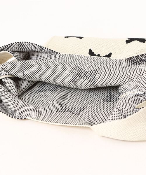 Mignonjour（ミニョンジュール）の「FReePLACe/くま リボン柄ニットバッグ 12302（ハンドバッグ・レディース・ブラック/ホワイト/ホワイト系その他/ブラック系その他/その他2/その他5/その他3/その他4/その他7/その他6/その他8・FREE）」の18枚目の写真