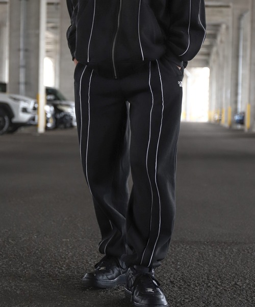 ZIP FIVE(ジップファイブ)の「【ZIP FIVE】 ワンポイント 刺繍 トラックパンツ サイドライン / パイピング 【セットアップ可】(スウェットパンツ・メンズ・ホワイト/オートミール/チャコール/ネイビー/ブラック系/ブラック/杢グレー/ブルー/グレー系/ネイビー系・MEDIUM/LARGE/X-LARGE)」の1枚目の写真