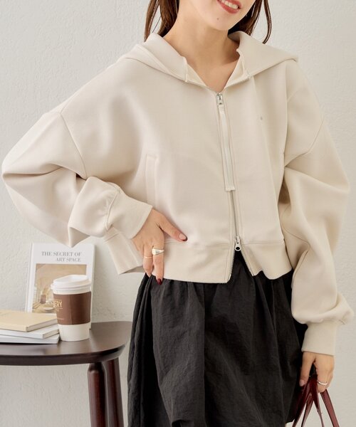 Chico(チコ)の「フード付きダンボールジップパーカー(Tシャツ/カットソー・レディース・ブラック/アイボリー/グレー・FREE)」の7枚目の写真