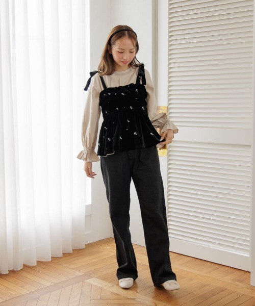 flower（フラワー）の「グラッドバギーパンツ2（デニムパンツ・レディース・ブラック/ネイビー・MEDIUM/SMALL）」の13枚目の写真