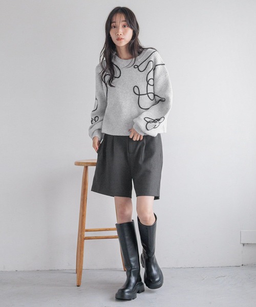 LOWRYS FARM（ローリーズファーム）の「エンブロイダリーニップルオーバーＬＳ　250616（ニット/セーター・レディース・グレー/ブラック/アイボリー/グリーン・FREE）」の18枚目の写真