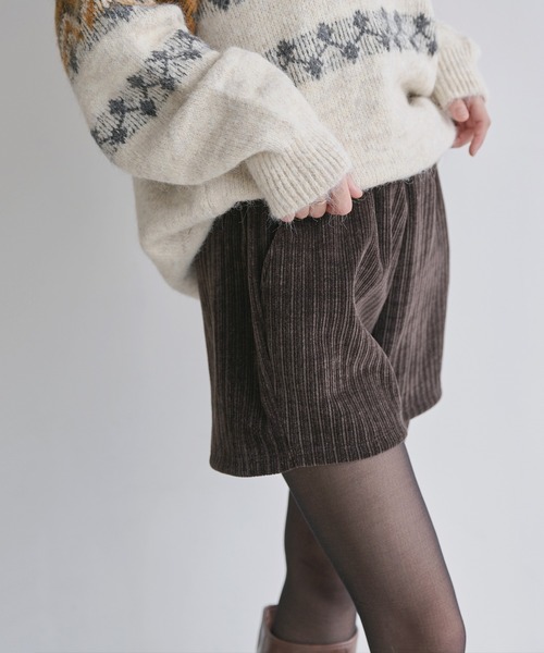 UNE MANSION（ユヌマンション）の「ウエストゴムコーデュロイニットショートパンツ（その他パンツ・レディース・アイボリー/ブラウン/グレー/ブラック・FREE）」の15枚目の写真