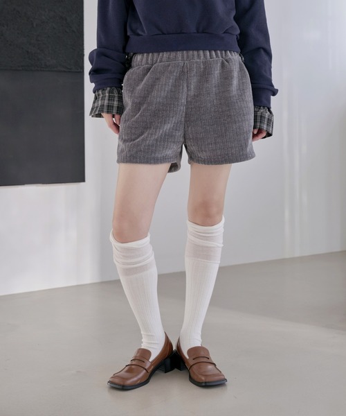 UNE MANSION（ユヌマンション）の「ウエストゴムコーデュロイニットショートパンツ（その他パンツ・レディース・アイボリー/ブラウン/グレー/ブラック・FREE）」の20枚目の写真