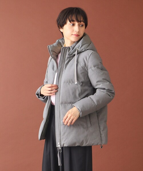 DUNO（デュノ）の「◆DUNO(デュノ）LOTTIE　ショートジャケット（ダウンジャケット/コート・レディース・グレー・01/02）」の4枚目の写真