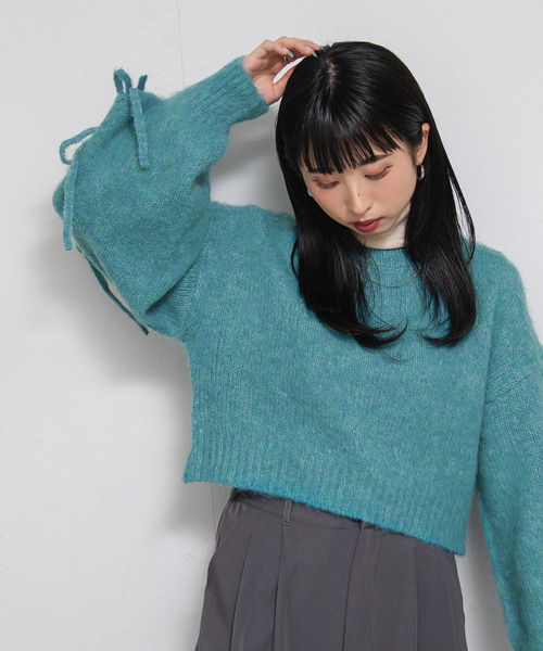 Chillfar（チルファー）の「ウールMIX袖リボンショートニット（ニット/セーター・レディース・ピンク/ブラウン/チャコール/ブルー・FREE）」の3枚目の写真