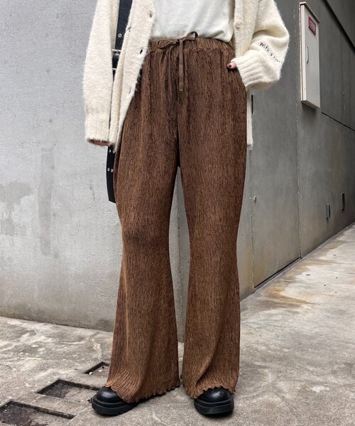 CIAOPANIC TYPY（チャオパニックティピー）の「ベロアプリーツ微フレアイージーパンツ（その他パンツ・レディース・キャメル/ブラック/アイボリー・MEDIUM/SMALL）」の6枚目の写真