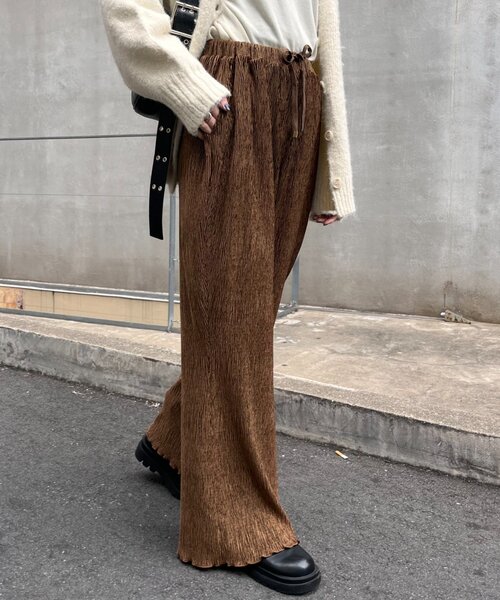 CIAOPANIC TYPY（チャオパニックティピー）の「ベロアプリーツ微フレアイージーパンツ（その他パンツ・レディース・キャメル/ブラック/アイボリー・MEDIUM/SMALL）」の7枚目の写真