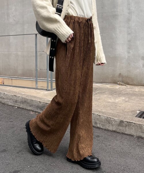 CIAOPANIC TYPY（チャオパニックティピー）の「ベロアプリーツ微フレアイージーパンツ（その他パンツ・レディース・キャメル/ブラック/アイボリー・MEDIUM/SMALL）」の11枚目の写真