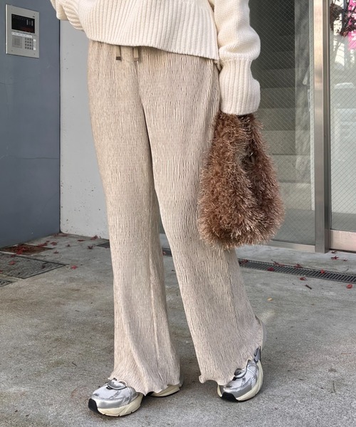 CIAOPANIC TYPY（チャオパニックティピー）の「ベロアプリーツ微フレアイージーパンツ（その他パンツ・レディース・キャメル/ブラック/アイボリー・MEDIUM/SMALL）」の16枚目の写真