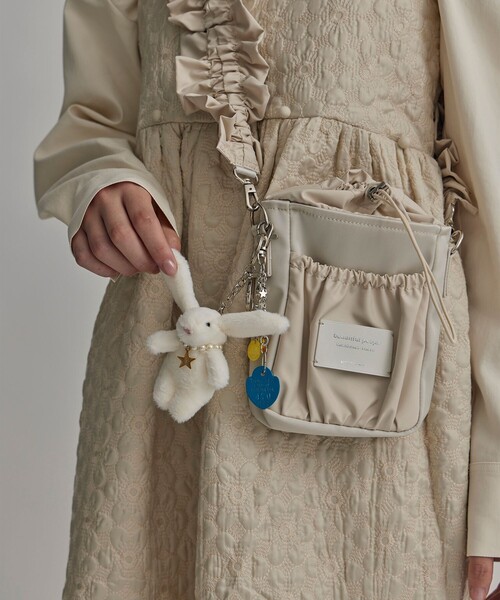 Foundry Mews(ファウンドリーミューズ)の「【Foundry Mews/ファウンドリーミューズ】Petite Mews One of a Kind Bag Charm/バッグチャーム/キーホルダー(その他小物・レディース・グレー/ホワイト/ピンク・FREE)」の6枚目の写真