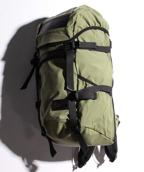 master-piece(マスターピース)の「<master-piece>× <monkey time> NYLON FLAP B/PACK/バッグ(バックパック/リュック・メンズ・ブラック/オリーブ・フリー)」の3枚目の写真